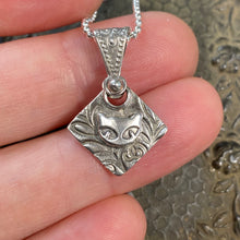 Load image into Gallery viewer, Siver Kitty Necklace
