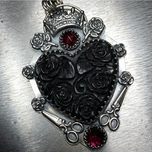 Load image into Gallery viewer, Queen of Hearts Pendant