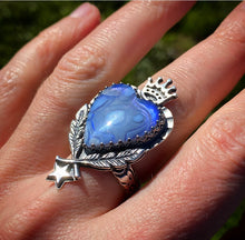 Load image into Gallery viewer, Magical Feathered Crown Ring, US 8.5