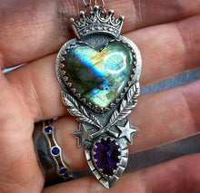 Load image into Gallery viewer, Labradorite Love Queen Necklace