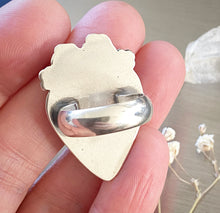 Load image into Gallery viewer, Heart Eyes Ring, US size 7.5