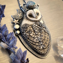 Load image into Gallery viewer, Owl Queen Necklace