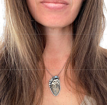 Load image into Gallery viewer, Owl Queen Necklace